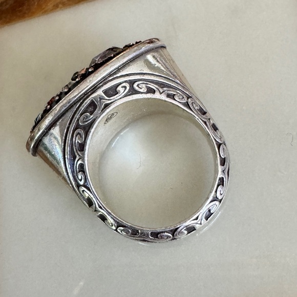 Brighton, pedestal of crystals ring - Picture 3 of 5